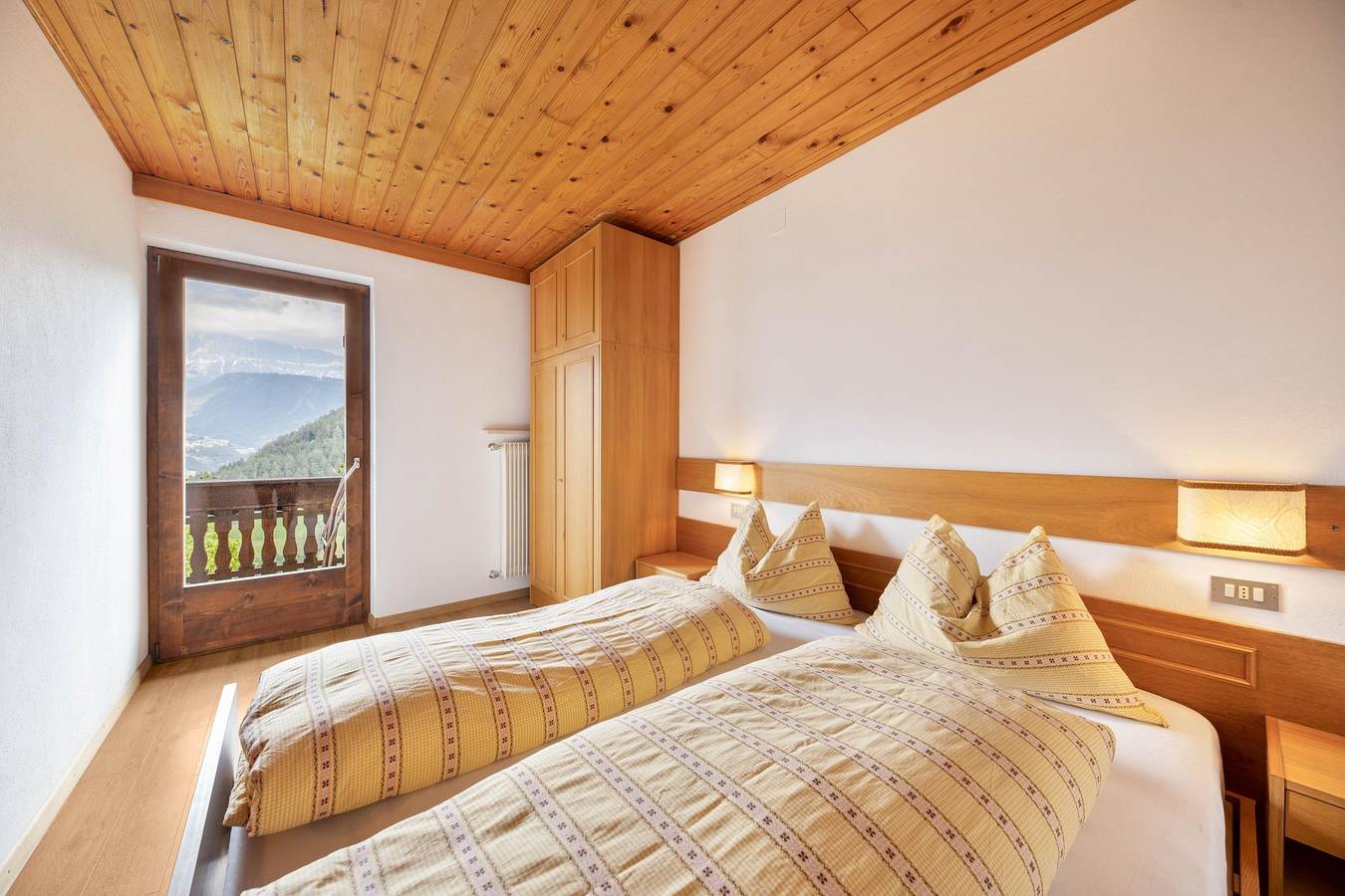 Apartamento entero, Apartamento vacacional "Grödnerhof - Almöhi" Vistas a la montaña, Wi-Fi, jardín y balcón in Cornedo all'Isarco, Dolomiti Superski