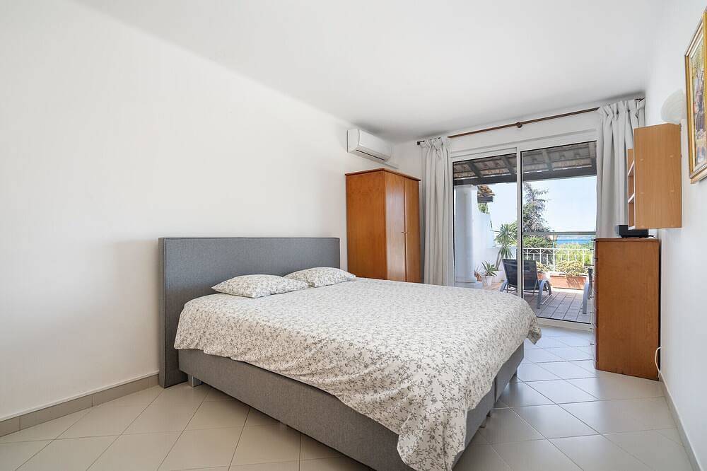 Ganze Wohnung, Komfortable Wohnung mit Meerblick in Strandnähe in Ferragudo, Faro Distrikt