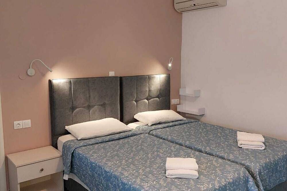 Zimmer mit tollem Meerblick 20 Meter vom Strand entfernt in Paleokastritsa, Korfu