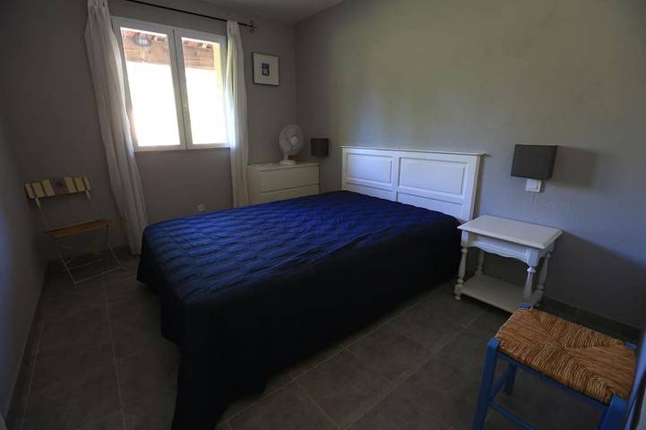 Gîte pour 3 personnes, avec jardin ainsi que terrasse et piscine à Saint-Paul-en-Forêt - 2