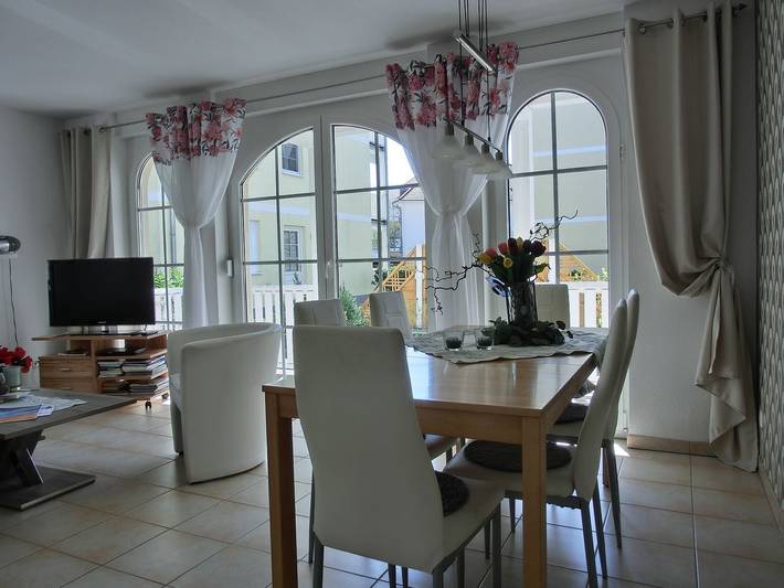Appartement entier, 3-Zimmer-Fewo, für 4 Pers. im Eg mit zwei Schlafzimmern in Graal-Müritz, Rostock et ses environs