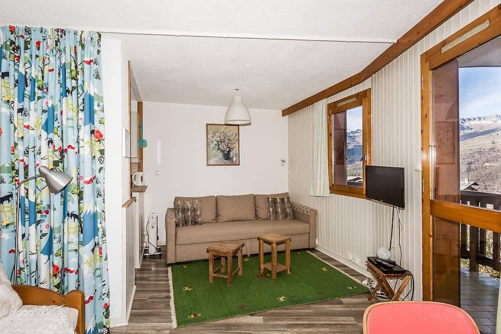 Entire apartment, Renovated studio, 3 pers, near slopes & shops, free parking in La Plagne, Bellentre