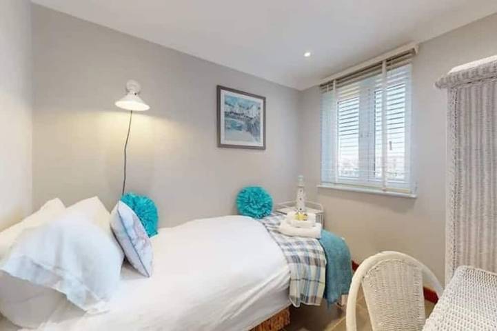 Apartment for 5 people in Swansea