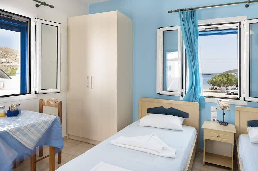 Apartamento entero, Apartamento estudio 'Studios Ninemia Serifos 4' con vistas al mar, Wi-Fi y aire acondicionado. in Livadi, Cícladas