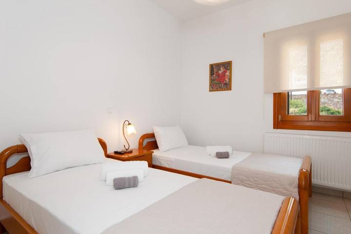 Location de vacances pour 4 personnes, avec terrasse et vue dans Kamarès - 3