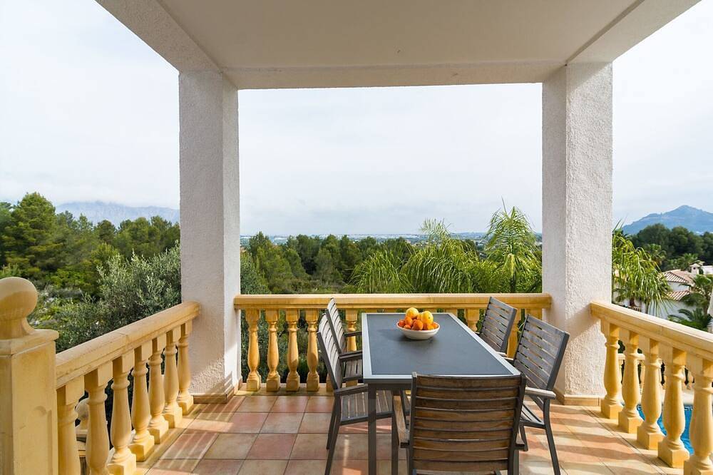 Villa en Pedreguer con Vista al Mar y Piscina in Pedreguer, Costa Blanca