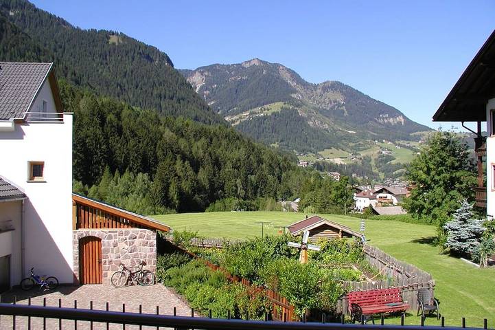 Ferienhaus für 6 Personen, mit Pool und Balkon in den Dolomiten - 4