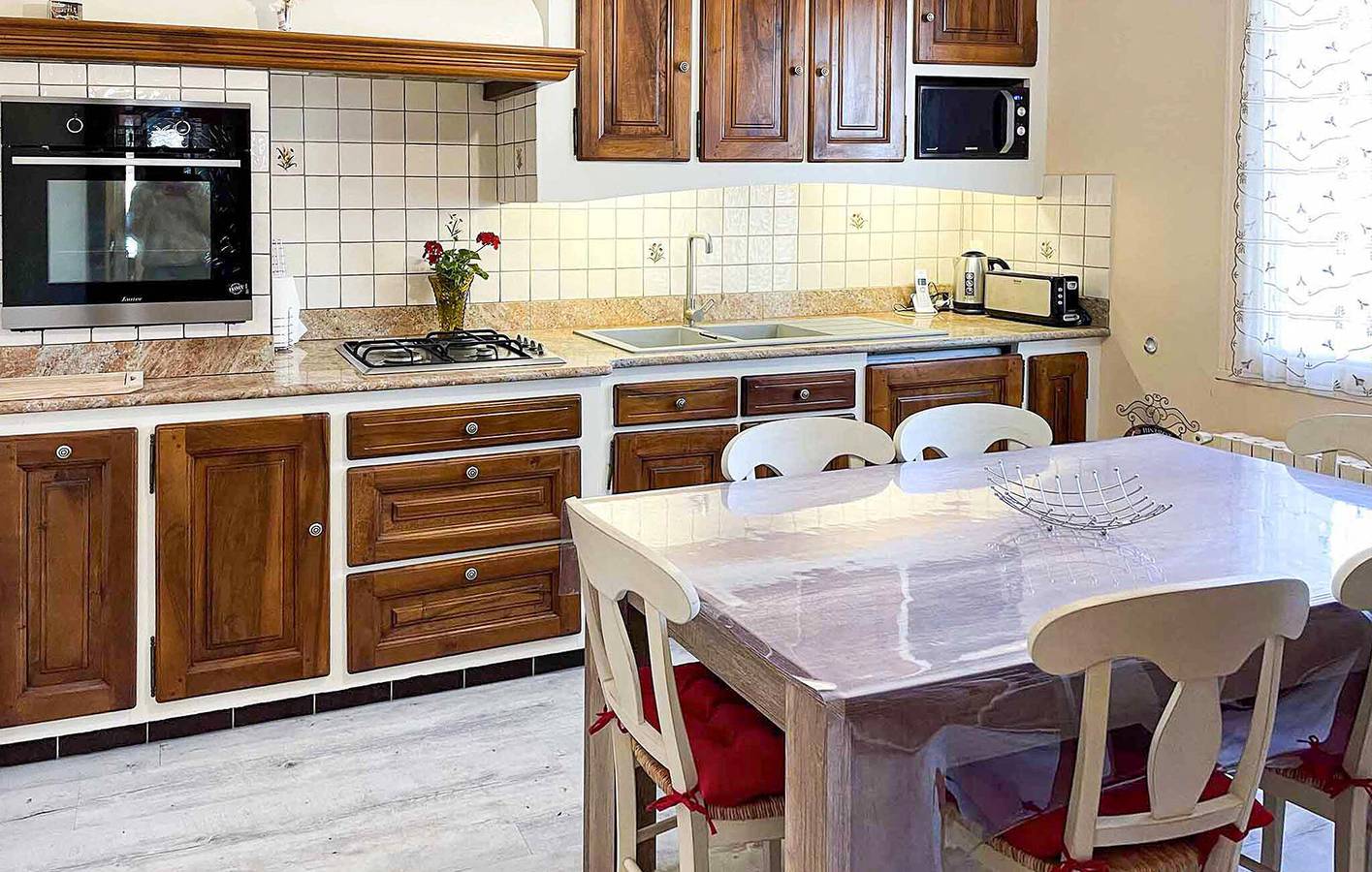 Wohnung mit Bergblick, Pool, WiFi und Parkplatz 800m von Sablet in Sablet, Vaucluse