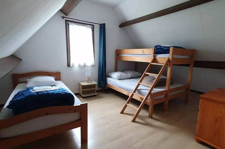 Location de vacances pour 5 personnes, avec terrasse et piscine à Le Change - 2