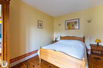 Location De Vacances pour 9 Personnes dans Chambon-sur-Lac, Région de Besse-et-Saint-Anastaise, Photo 1