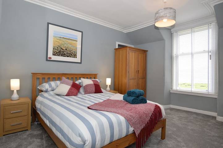 Crossaig Farm House - sleeps 10 guests  in 5 bedrooms in Argyll & Bute