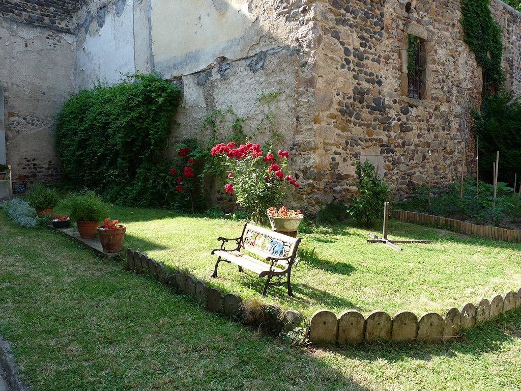 Chez Flo - Chambre châtaigne in Lempdes-sur-Allagnon, Massif central