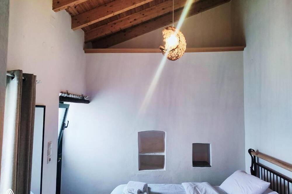 Stone House | Icaria | Airy in Ikaria