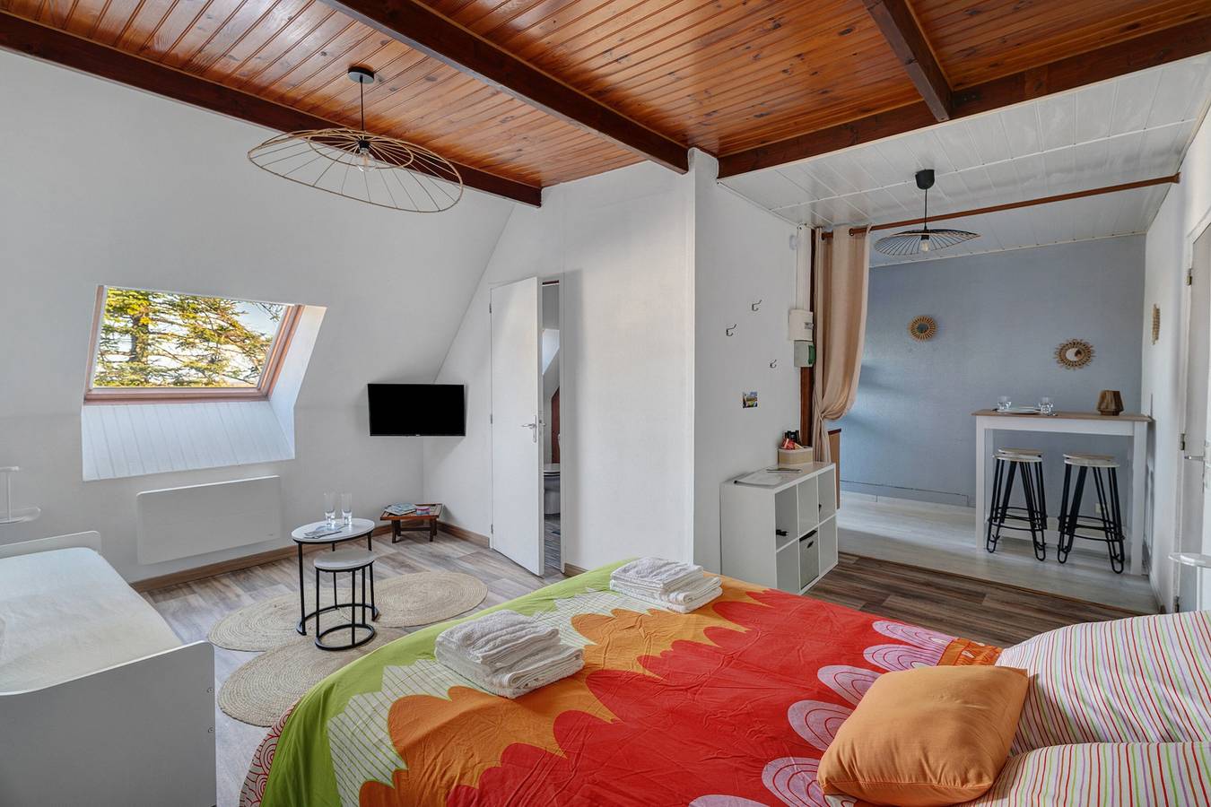 Hel enrumslägenhet, Apartment 'Cap Mer' with Sea View and Wi-Fi in Hirel, Mont-Saint-Michel Bay