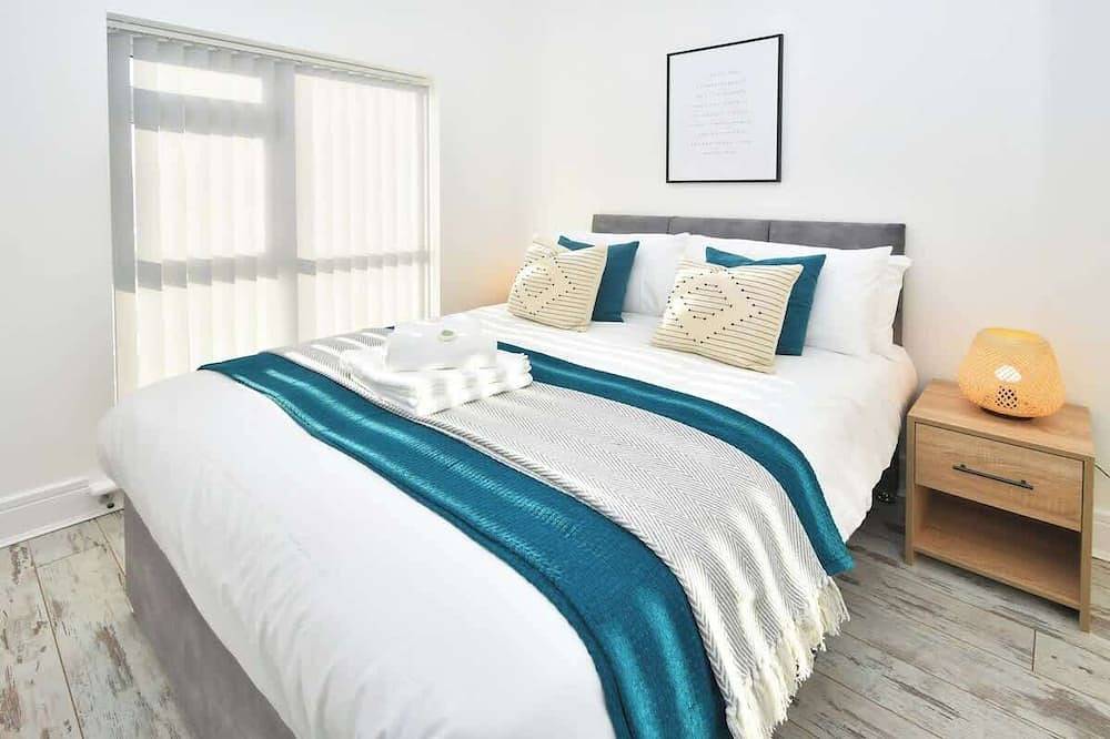 Ivory House Summary: in Stoke-on-Trent, Midlands