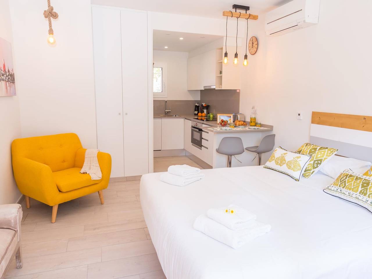 Ganze Ferienwohnung, Ferienwohnung für 2 Personen mit Balkon/Terrasse in Castelldefels, Baix Llobregat