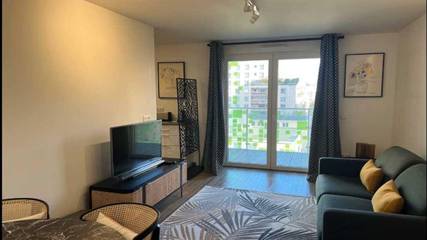 Appartement De Vacances pour 4 Personnes dans Courbevoie, Hauts-de-Seine, Photo 4