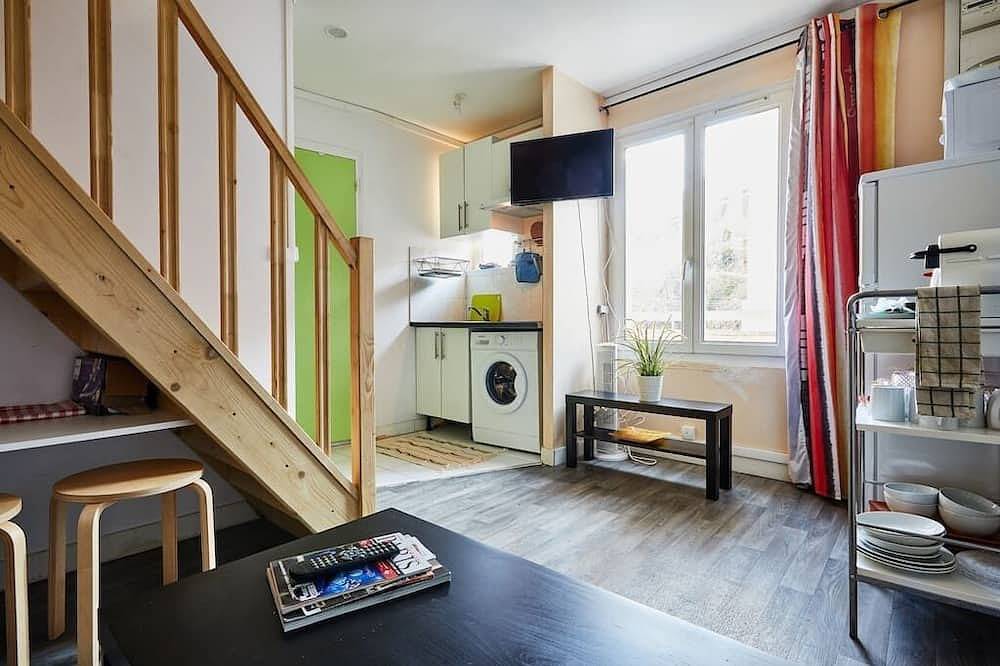 Apartamento entero, Estudio con entrepiso cerca de París in Pantin, Sena-Saint Denis