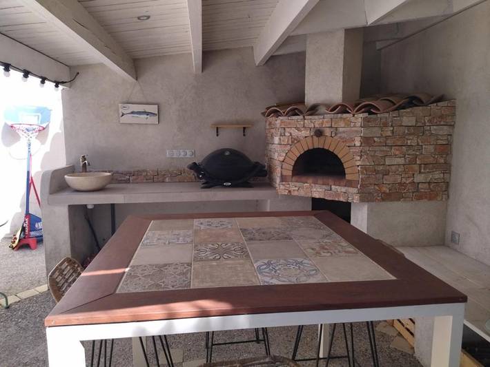 Gîte pour 2 personnes, avec terrasse ainsi que piscine et jardin à Mallemort - 4