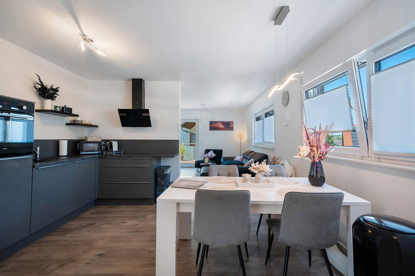 Ganze Wohnung, Ferienwohnung 'Bra Wa' mit Bergblick, privater Terrasse und Wi-Fi in Ettenheim, Hochschwarzwald