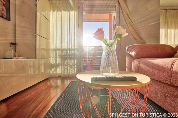 Ferienwohnung für 4 Personen, mit Balkon und Ausblick - 1