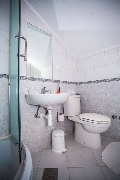 Apartamento vacacional entero, Zimmer in Zaton (Zadar) mit W-Lan, Waschmaschine (4141-9) in Nin, Region de Zadar