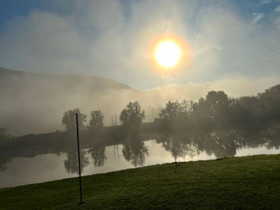 Flower Camping De la Plage - Tent 3 persons - Prêt à camper 16m² 2 bedrooms - without sanitary facilities + terrace 15m² 3 pers in Saint-Cirq-Lapopie, Causses du Quercy Regional Nature Park