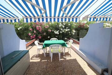 Gîte pour 5 personnes, avec terrasse et piscine dans Plage Rive Gauche