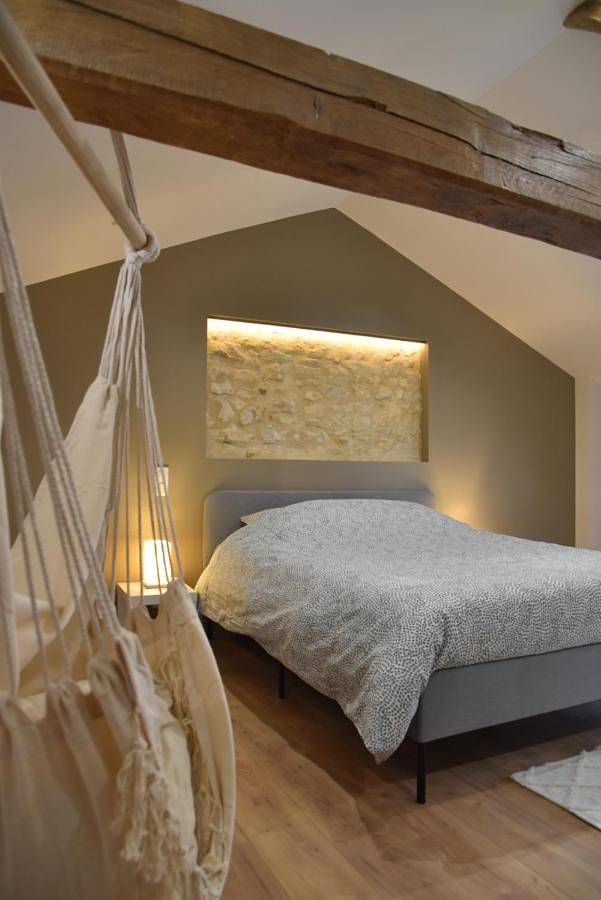 Appartement entier, Three-Bedroom Apartment in Saint-Martin la Rivière, Valdivienne