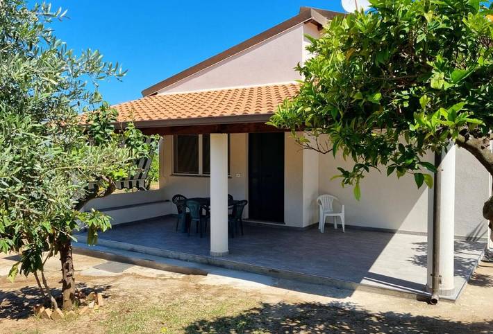 Villa per 4 persone, con giardino e panorama nonché terrazza, con animali domestici in Capo Vaticano