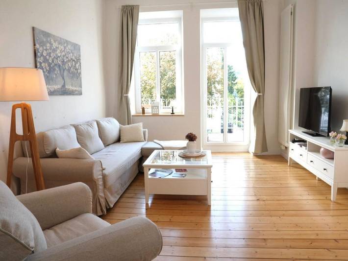 Ferienwohnung für 2 Personen, mit Balkon in Bad Neuenahr