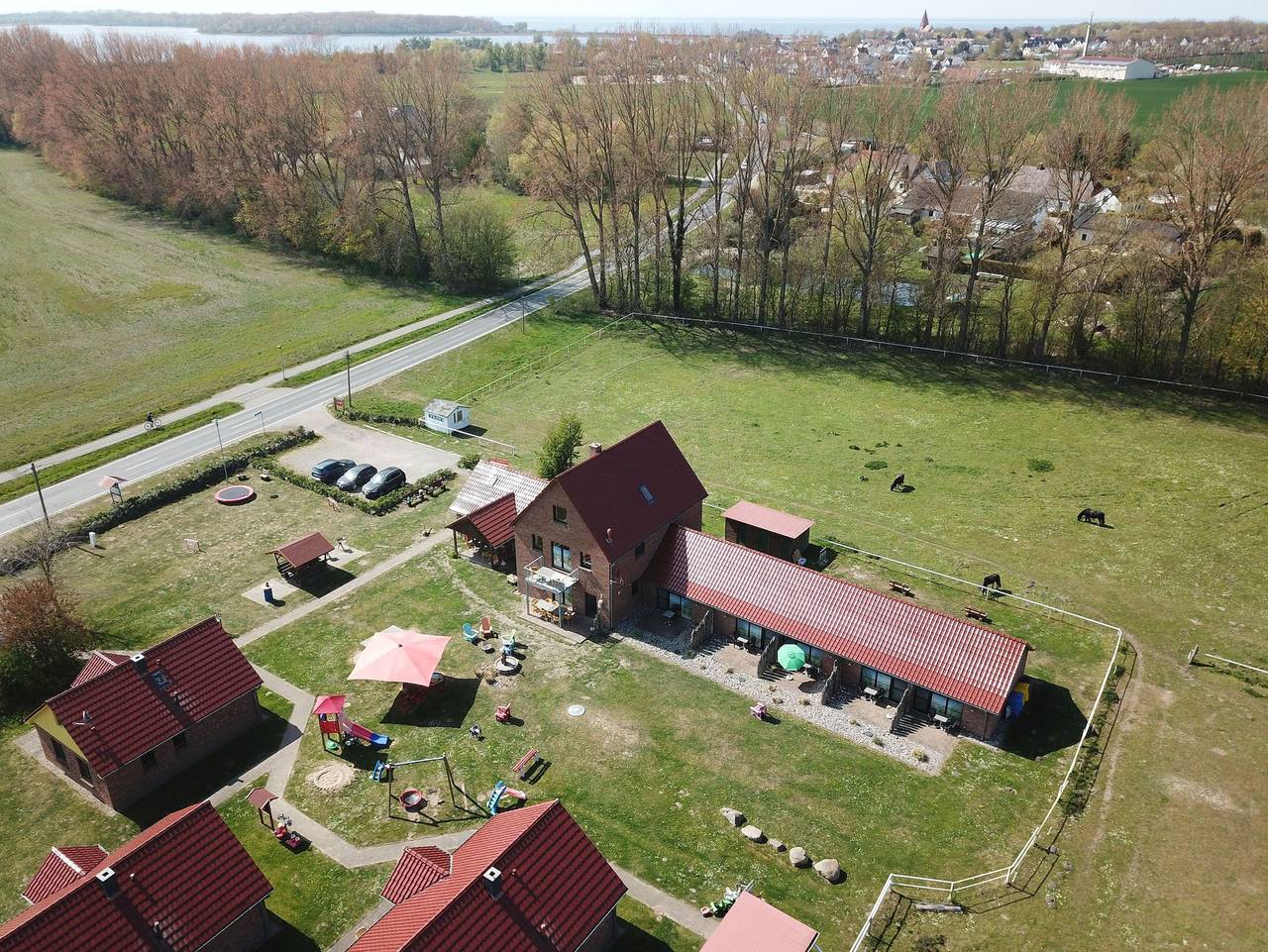 Familienhof Miller - 24m² | 1 Raum | 1 Duschbad mit Wc | Terrasse... in Rerik, Neubukow-Salzhaff