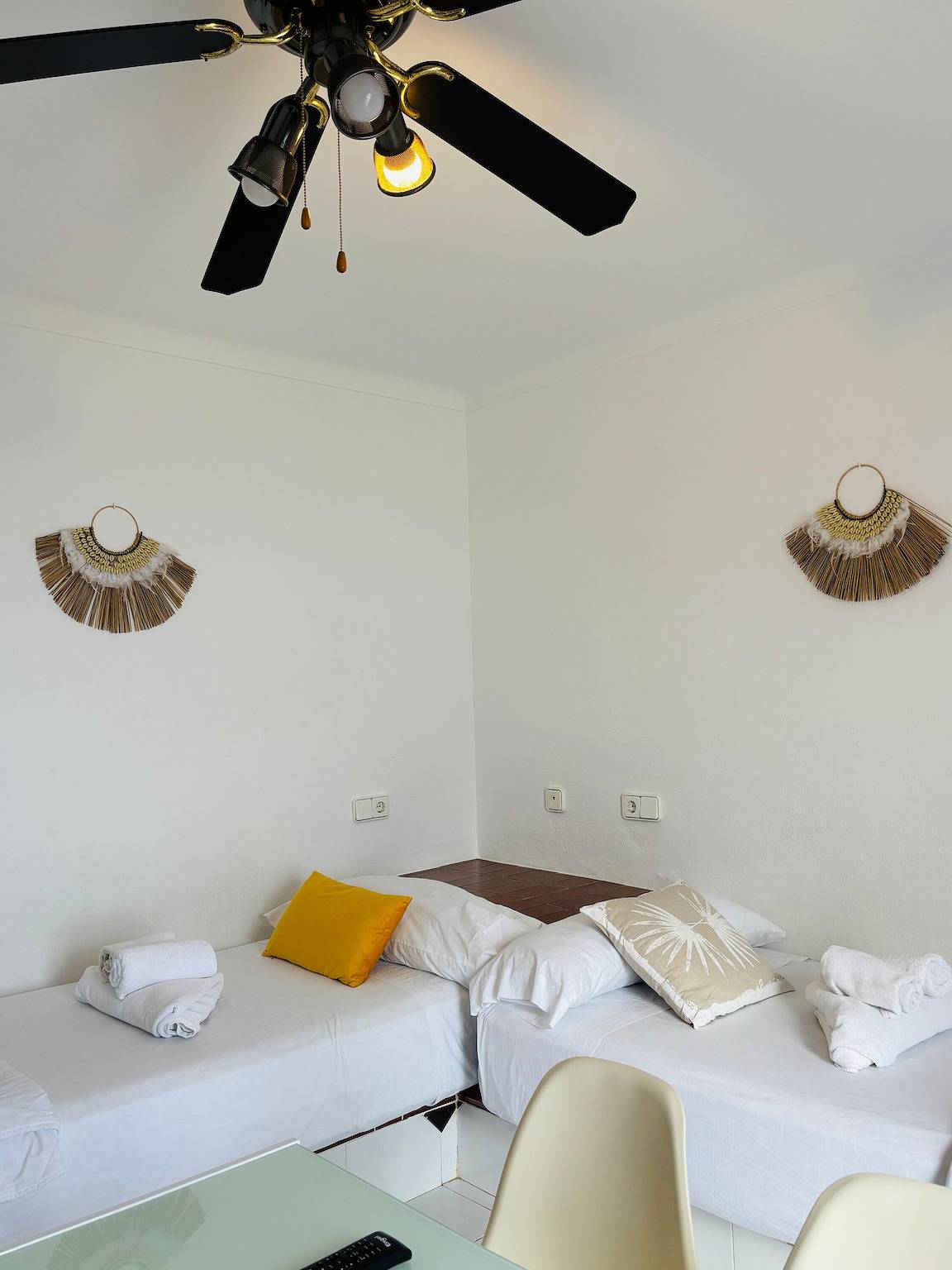 Apartamento en hotel 'Apartamento Doble' con piscina compartida in S'Arenal Petit, San Juan Bautista