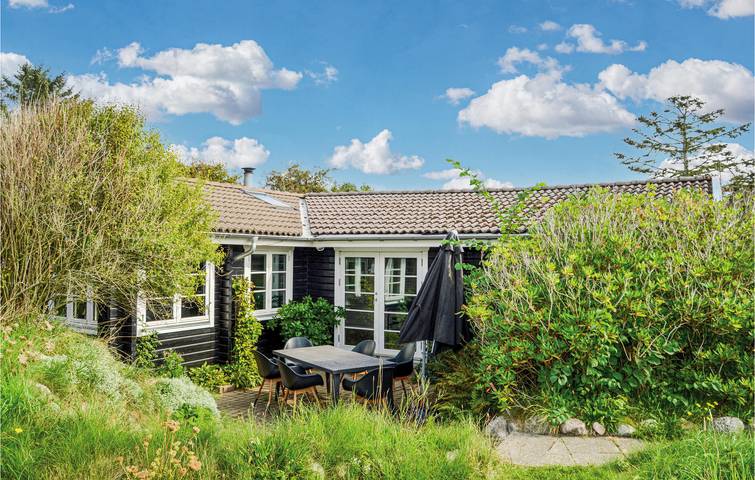 Ferienhaus für 10 Personen, mit Terrasse und Sauna sowie Whirlpool und Garten - 1