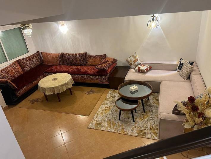 Gîte pour 6 personnes, avec terrasse ainsi que vue et jardin dans Imouzzer du Kandar