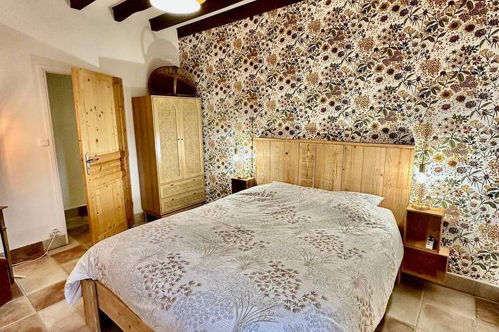 Location de vacances pour 8 personnes, avec jardin et terrasse, animaux acceptés à Château-Chervix - 3
