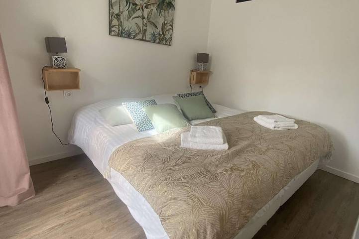 Gîte pour 4 personnes, avec balcon à Arromanches-les-Bains - 2