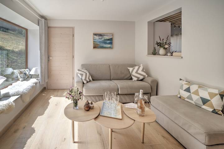 Gîte pour 10 personnes, avec jardin et terrasse à Lélex - 4