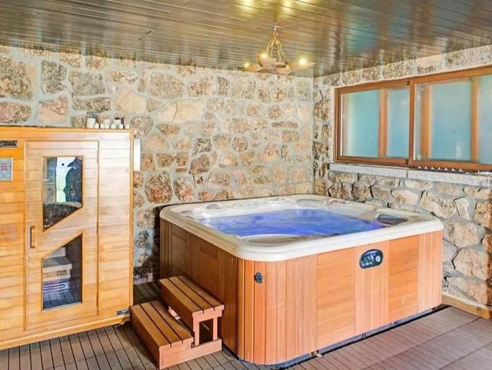 Casa rural para 5 personas, con piscina además de sauna y jardín, Se admiten mascotas en Provincia de Madrid - 2