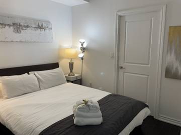 Vacation Apartment for 4 Guests in Toronto, Lake Ontario (Canada), Picture 3