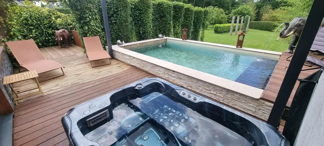Chalet para 2 personas, con jardín y vistas además de piscina y sauna - 1