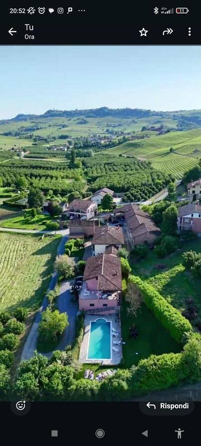 Villa con piscina e intera struttura a uso esclusivo casa del moré in La Morra, Langhe