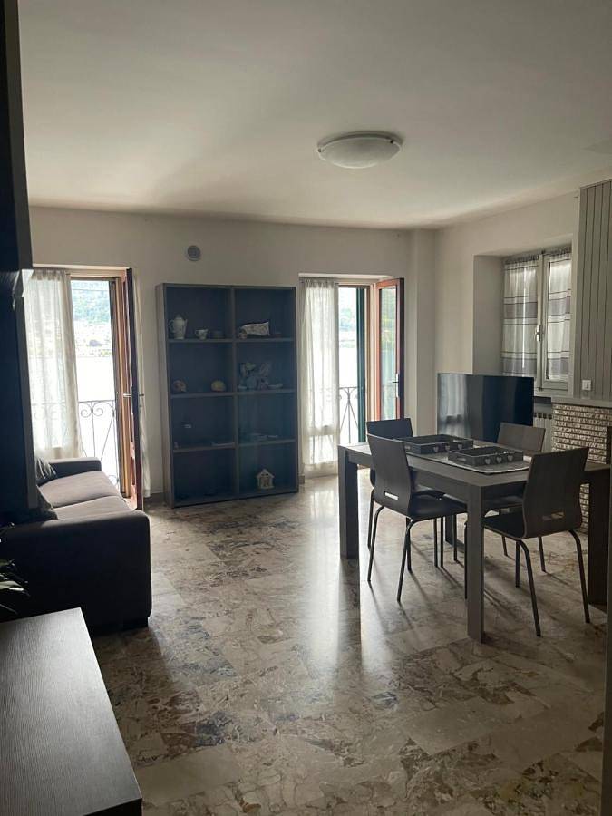 Gîte pour 6 personnes, avec balcon ainsi que vue sur le lac et vue à Monte Isola - 2