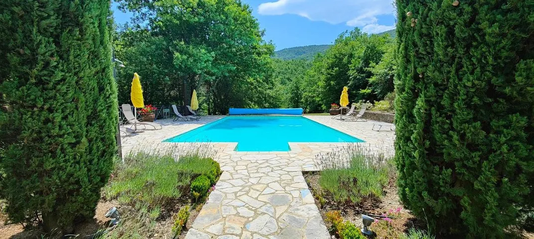 Chalet para 12 personas, con jardín además de vistas y piscina, Se admiten mascotas - 1