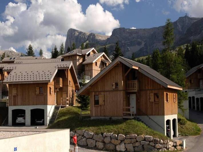 Appartement de vacances pour 10 personnes, avec balcon ainsi que sauna et piscine, adapté aux familles