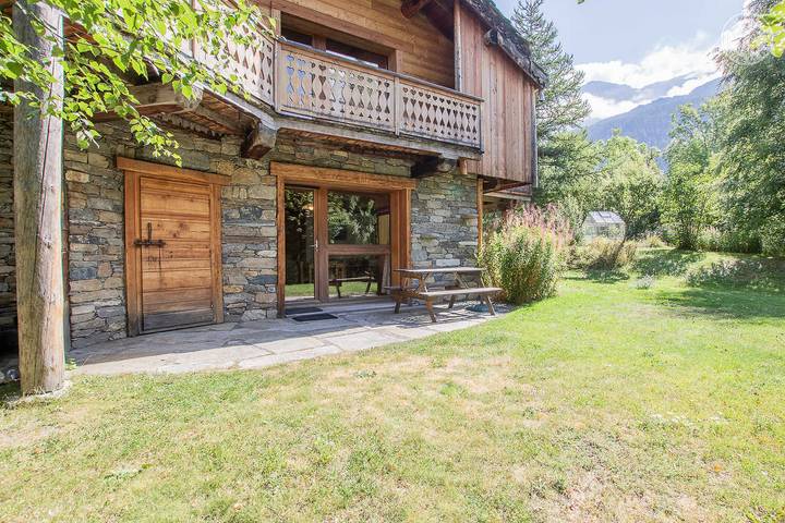 Gîte pour 4 personnes, avec Terrasse et Jardin