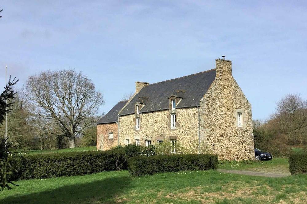 Typisches Haus in einer ruhigen Gegend nahe dem Meer (1,7Km) in St Lunaire in Saint-Lunaire, Saint-Malo und Umgebung