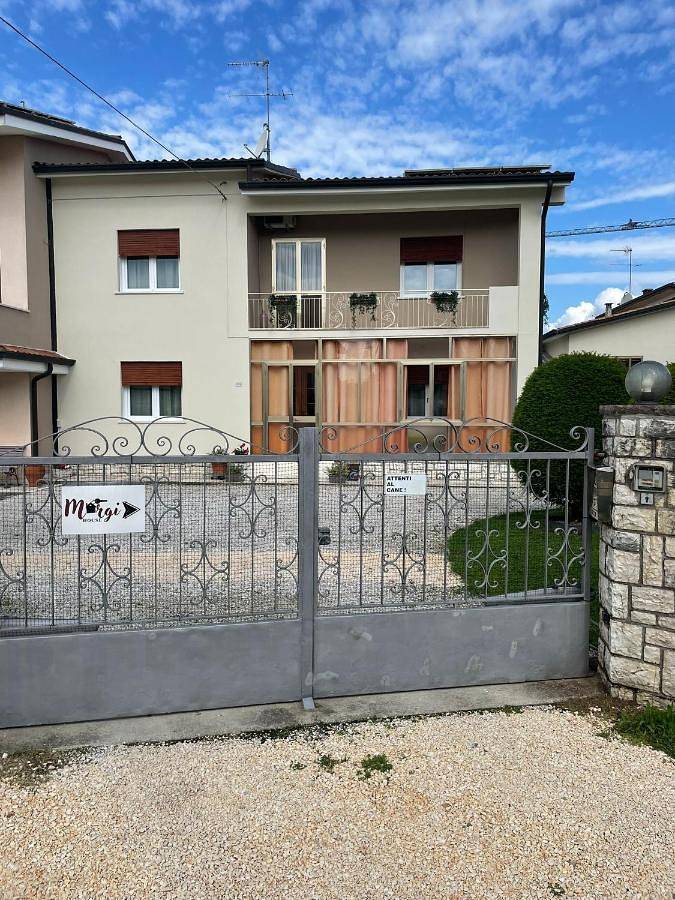Location de vacances pour 4 personnes, avec Terrasse et Jardin dans Bigolino
