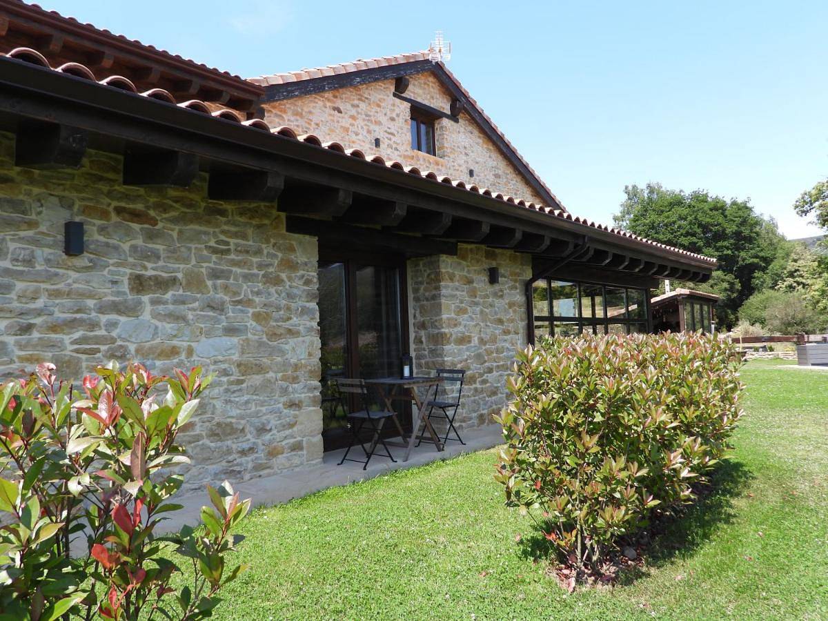 Hotel Rural Izarbe in Merindad de Sotoscueva, Cordillera Cantábrica