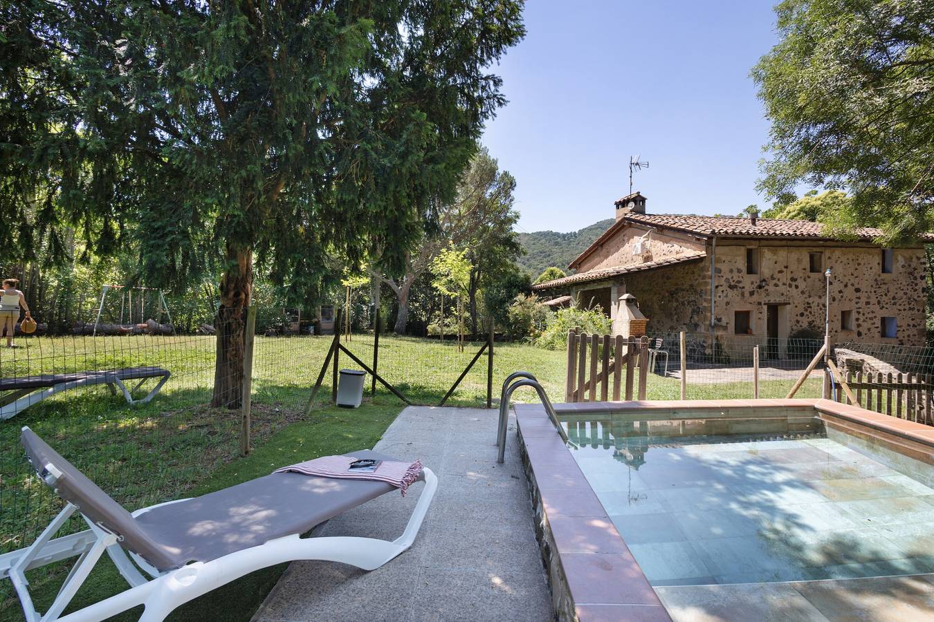 Casa Rural Granota de Mas Violella im Naturpark mit Ausblick, Pool und Wlan in Sant Joan les Fonts, Naturpark Zona Volcànica de la Garrotxa